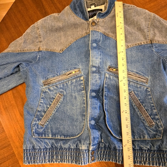 Vintage Hot Tracks Woman's 2 Tone Denim Jacket, Snap Closure, Size Large - Picture 9 of 16